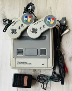 Nintendo スーパーファミコン 本体 コントローラー2個付き　稼働確認済み