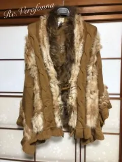 .Re.Verofonna ファー付き ニットポンチョ
