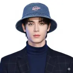 Item thumbnail for item 98609ac9-f2da-4efb-922a-d29e405d47c6