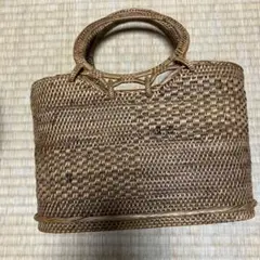 アタ、籠バック