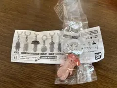 ウインナー星人 ガチャガチャ めじるしアクセサリー トマト星人