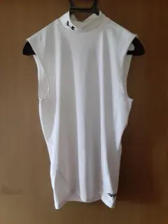 【UNDER ARMOUR ノースリーブ ハイネック コンプレッションインナー】