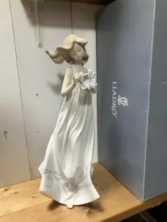 【1/6まで値下げ中・正規品】リヤドロ　私の宝物 1/6まで値下げ中・正規品】リヤドロ私の宝物