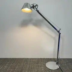4)Artemide Tolomeo table デスクライト618S7127S