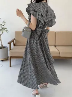 GRL ギンガムチェック柄Vネックフリルフレアワンピース