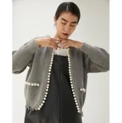 【未使用に近い】crie conforto パール付きニットカーディガン