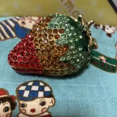 いちご型　ジュエリーボックス