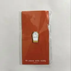 ミッフィー展 70周年 限定 miffy ピンバッジ 棺桶 おばあちゃん