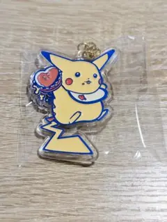 ダイナーピカチュウ　アクキー②