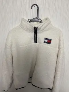 TOMMY JEANS ハーフジップ ボア 刺繍