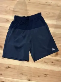 adidas ハーフパンツ