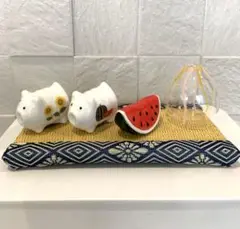 陶器の豚とスイカの置物セット