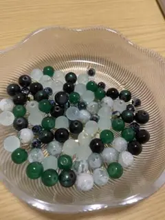 ガラスビーズ