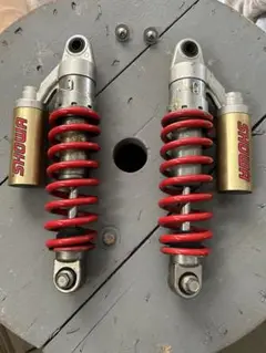 CB1300純正リアショック左右セット！まだまだつかえるよ！ CB1300純正リアショック左右セット！まだまだつかえるよ！