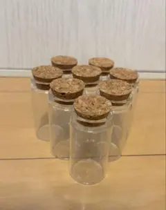 ガラスの小瓶