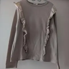 ペアマノン　長袖フリルTシャツ
