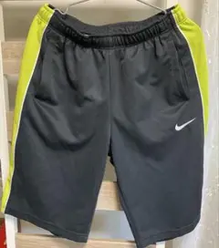 NIKE DRI-FIT ハーフパンツ　ブラック　ライトグリーン　Lサイズ