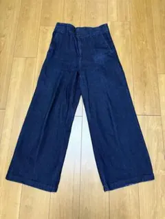 ユニクロ　ワイドストレートジーンズ　ネイビー　サイズM