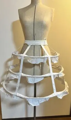 新品未使用美品　フリル付きクリノリン 調節可能　パニエ　ホワイト　鳥籠 パニエ ドレス用 鳥かごパニエ 豪華に クリノリンドレス用