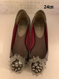 美品！Au BANNISTER可愛いチャームのドット柄パンプス　38 サンダル