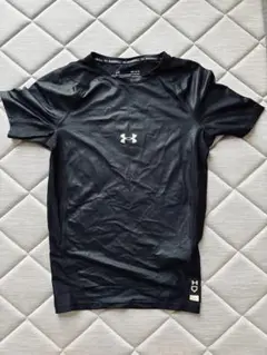 Under Armour HeatGear アンダーシャツ MD/ブラック