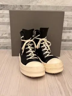 Item thumbnail for item f0ee6abd-14cb-4a8f-b6a2-0f6107da0d8a