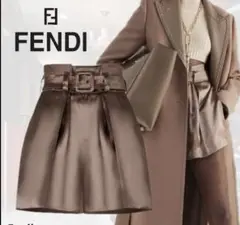 FENDI ショートパンツ