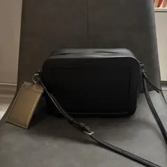 ニコアンドブラックショルダーバッグ
