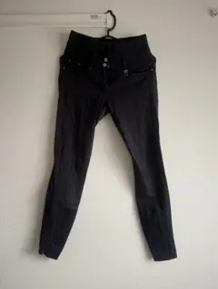 Item thumbnail for item 3c8340a7-1f00-4832-ab74-5d31b1e45848