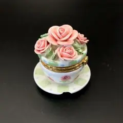 ミニチュア ティーカップ型陶器の小物入れ アクセサリー入れ バラ