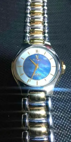 美しいCYMA SEALORDのクォーツ時計。スイス時計モデル 美しいCYMA SEALORDのクォーツ時計。スイス時計モデル