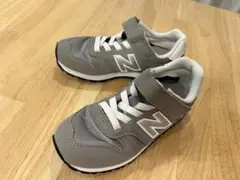New Balance グレー スニーカー YV373 17センチ