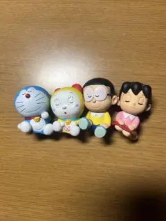 肩ズンドラえもん ガチャガチャ