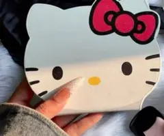【新品未使用】キティちゃん　フェイスミラー　コスメ　手鏡