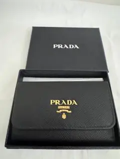 PRADA サフィアーノレザー キーケース