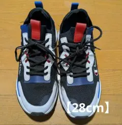 Champion ブラックスニーカー