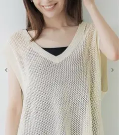 【Mサイズ】coca メッシュVネックニットトップス　アイボリー