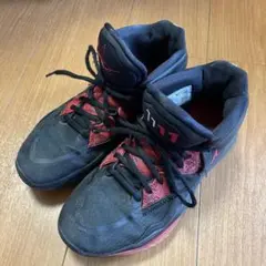 NIKEカイリーインフィニティ