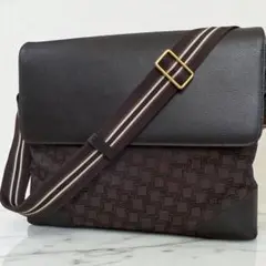 dunhill ダンヒル 美品 ディーエイト メッセンジャーバッグ A4収納