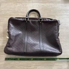 【専用出品のため購入不可】GUCCI ブラック レザービジネスバッグ 2025年最新】GUCCI 付属品：付属品なし ビジネスバッグの人気