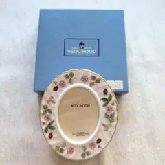 WEDGWOOD　ウェッジウッド　写真立て　ワイルドストロベリー　オーバル