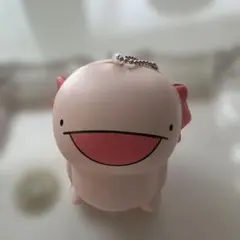 からめるウーパールーパーキーホルダー