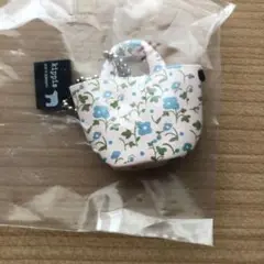 ガチャガチャ　キッピスミニチュアチャーム