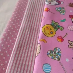 あんぱんまん生地&ドットまたはストライプピンク計2枚☆縦約50×横約36cｍ