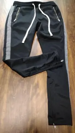 Item thumbnail for item a2017500-567f-4fe8-85ba-9a81a93c827c