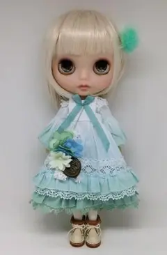 Item thumbnail for item 6df13649-dc7a-4819-afc8-848d6990b04d