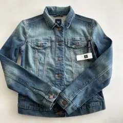 Item thumbnail for item 75a2347f-0301-4543-b025-cb9d0ad4ebe8