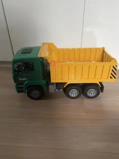 BRUDER ダンプトラック