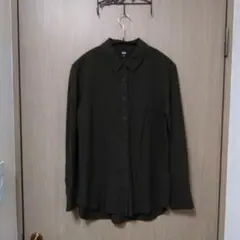 【美品】UNIQLO オリーブ色 長袖シャツ S　レディース
