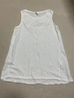 刺繍入りホワイトタンクトップ